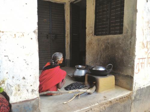 चूल्हे में बच्चों का स्वास्थ्य चूल्हे में बच्चों का स्वास्थ्य