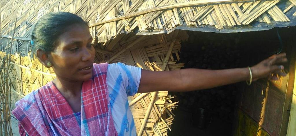 A tea estate worker narrates her ordeal. Photo: Atonu C 