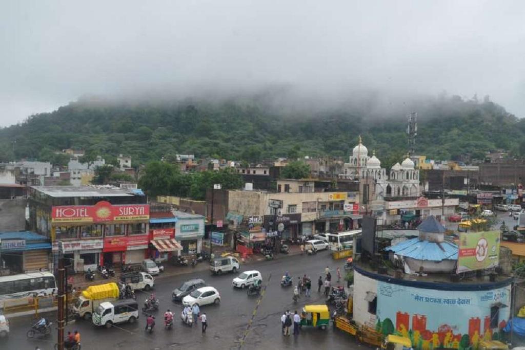 मध्य प्रदेश का देवास शहर, जहां उत्तर व मध्य भारत में प्रदूषण नहीं हुआ। फाइल फोटो मध्य प्रदेश का देवास शहर, जहां उत्तर व मध्य भारत में प्रदूषण नहीं हुआ। फाइल फोटो