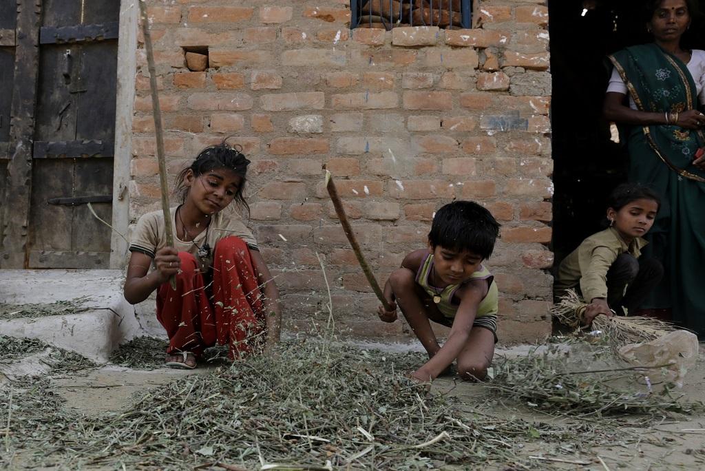 भारत में 70 फीसदी लोगों के पास जितनी संपत्ति है, उससे ज्यादा संपत्ति 1 फीसदी अमीरों के पास है। फोटो: विकास चौधरी भारत में 70 फीसदी लोगों के पास जितनी संपत्ति है, उससे ज्यादा संपत्ति 1 फीसदी अमीरों के पास है। फोटो: विकास चौधरी