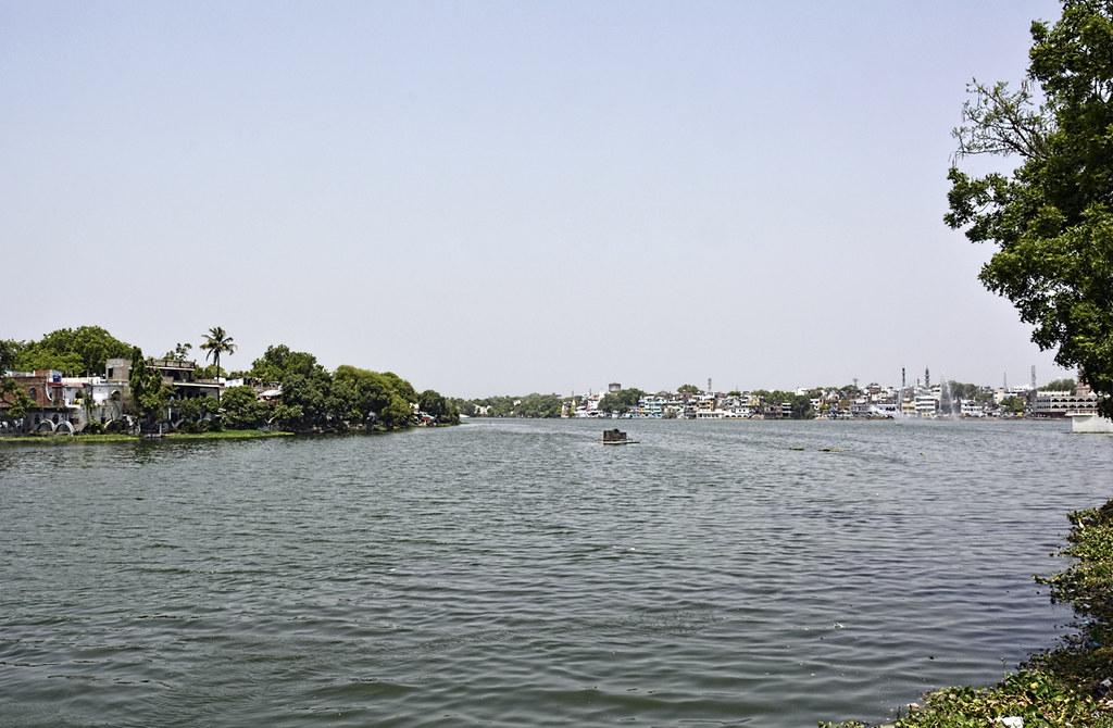 Lakes Lakes