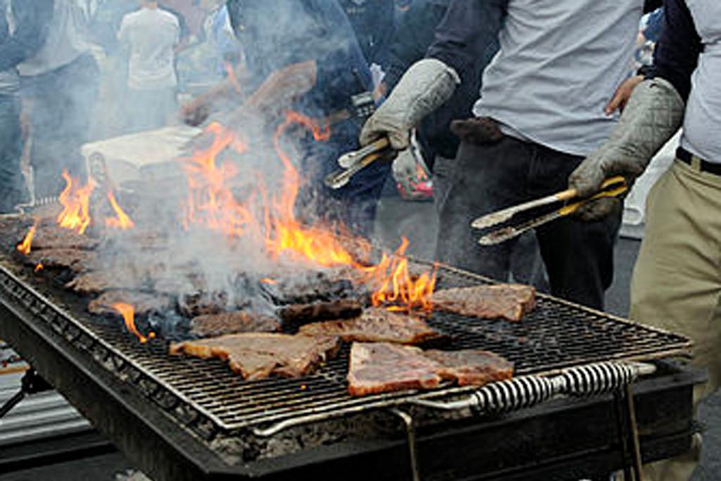 Pollution particles from cooking remain in the atmosphere for a long time Pollution particles from cooking remain in the atmosphere for a long time
