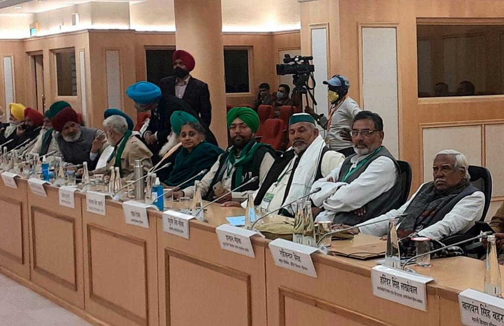 सरकार और किसान संगठनों के बीच हुई बातचीत फिर विफल रही सरकार और किसान संगठनों के बीच हुई बातचीत फिर विफल रही