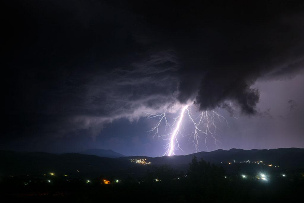 More thunderstorms will come in short period due to global warming More thunderstorms will come in short period due to global warming