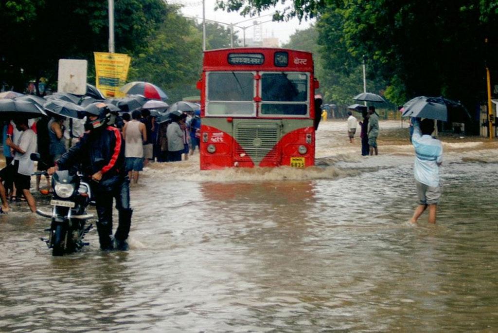 जलवायु परिवर्तन के चलते भारतीय मानसून हो रहा है अधिक अस्थिर, इस साल हो सकती है भारी बारिश जलवायु परिवर्तन के चलते भारतीय मानसून हो रहा है अधिक अस्थिर, इस साल हो सकती है भारी बारिश