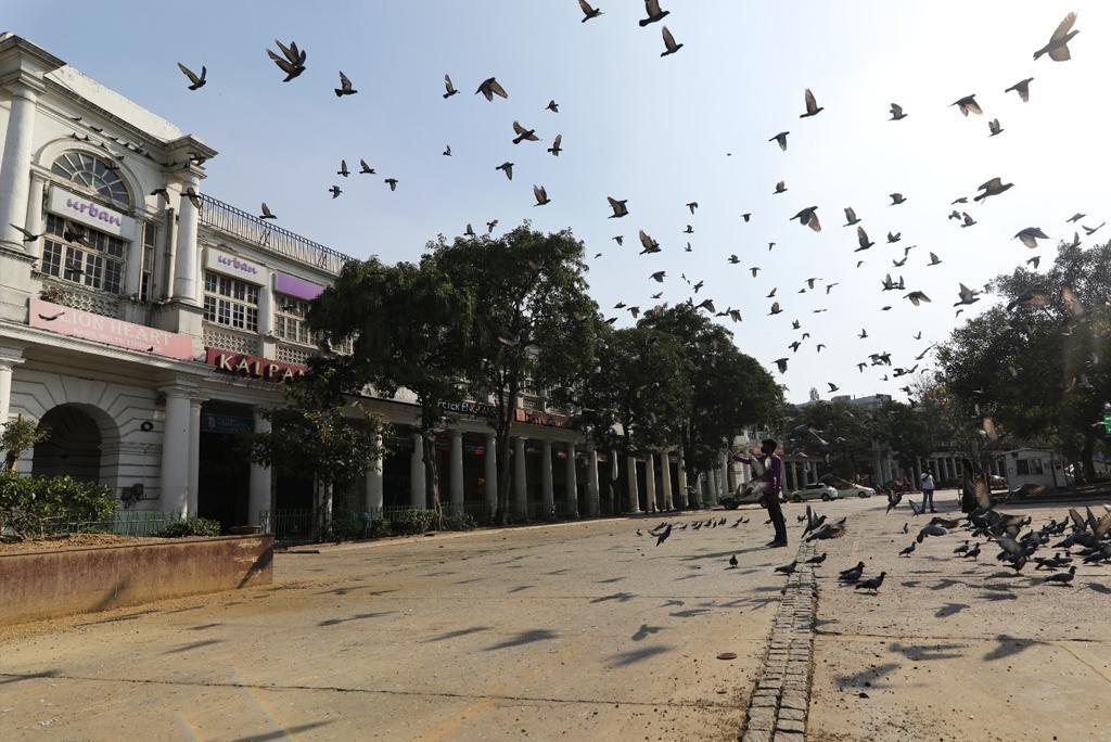 लॉकडाउन के समय दिल्ली में सूनी पड़ी सड़कें, फोटो: विकास चौधरी लॉकडाउन के समय दिल्ली में सूनी पड़ी सड़कें, फोटो: विकास चौधरी