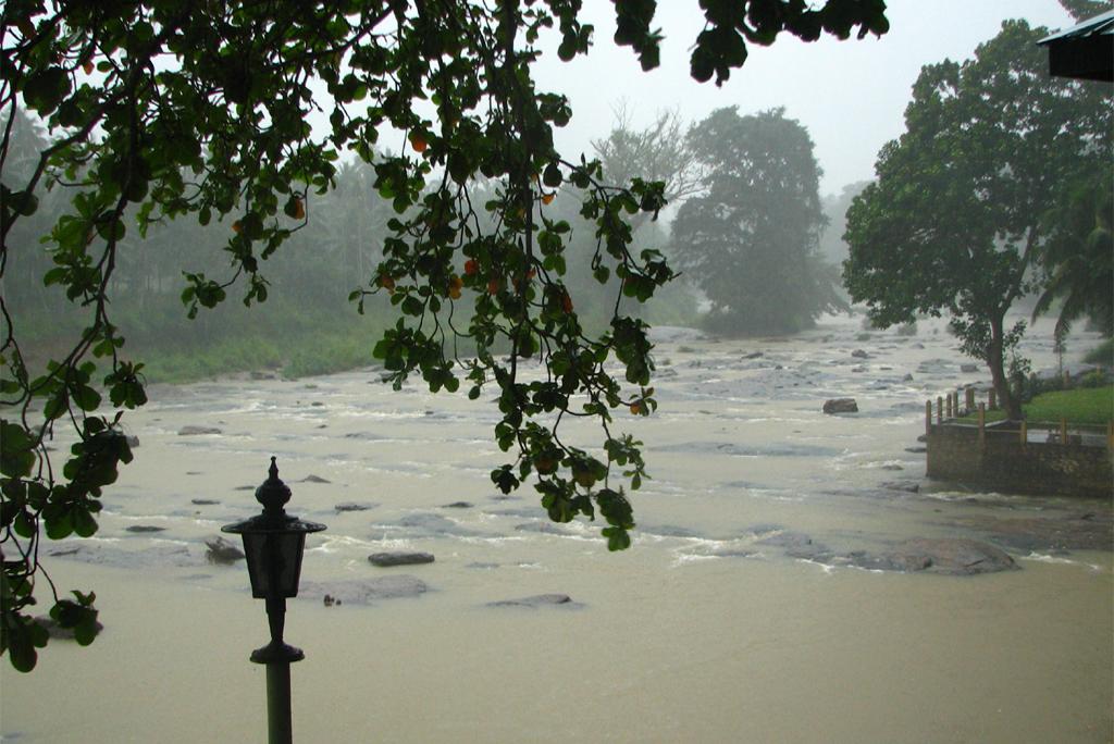 चक्रवाती प्रसार के चलते अंडमान और निकोबार द्वीप समूह समेत इन हिस्सों में भारी बारिश के आसार चक्रवाती प्रसार के चलते अंडमान और निकोबार द्वीप समूह समेत इन हिस्सों में भारी बारिश के आसार