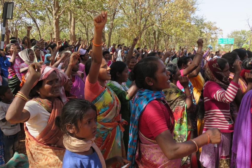 नेतरहाट फील्ड फायरिंग रेंज की अवधि विस्तार रद्द करने की मांग को लेकर 245 गांवों के आदिवासी तीन दशक से संघर्षरत थे। फोटो: एलिन अर्चना लाकड़ा नेतरहाट फील्ड फायरिंग रेंज की अवधि विस्तार रद्द करने की मांग को लेकर 245 गांवों के आदिवासी तीन दशक से संघर्षरत थे। फोटो: एलिन अर्चना लाकड़ा