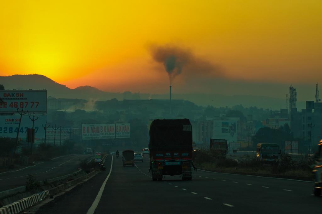 Transparent monitoring: Maharashtra pollution control board begins sharing emissions data on public domain - Vimarsana News