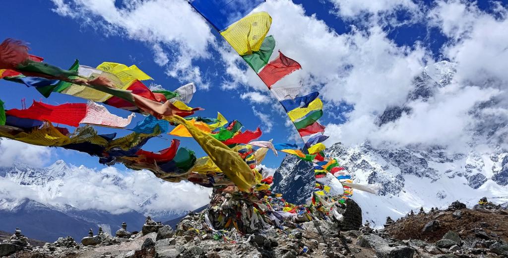 70 years after the first ascent of Everest, the impact of mass mountaineering must be confronted - Vimarsana News