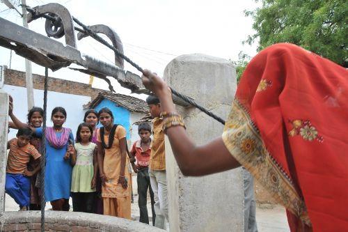 Right to Food activists are alleging that Jharkhand is the only state among the 10 drought-hit ones which is not providing mid-day meals to children
Credit:Meeta Ahlawat