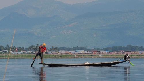 Overlooking the specificity of natural resource revenues hinders public finance reforms in at least three ways
Credit: Clay Gilliland/Flickr