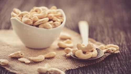Cashews Cashews