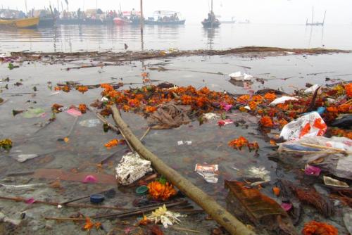 क्लीन गंगा फंड खर्च न कर सरकार ने कमाया 100 करोड़ का ब्याज 