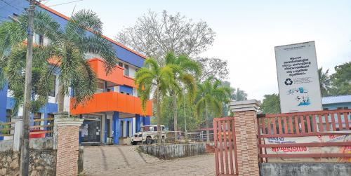 लोकतंत्र के लिए कितनी सही हैं कॉरपोरेट पंचायत?