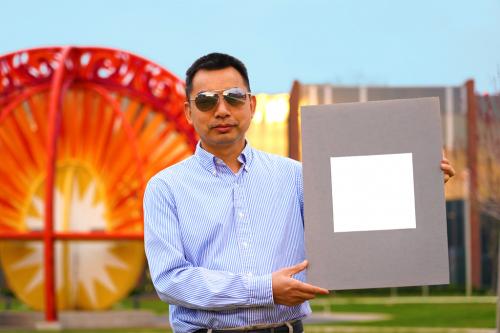 वैज्ञानिकों ने बनाया अब तक का सबसे सफेद पेंट, बिना एयर कंडीशनर के रखेगा घरों को ठंडा